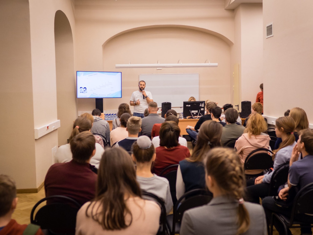 Москвичам расскажут о секретах успеха, перспективном бизнесе и финансовой самообороне