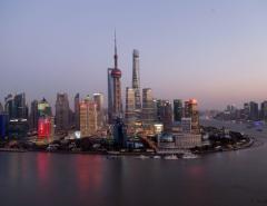Финансовые гиганты инвестируют в Шанхай, несмотря на вирус