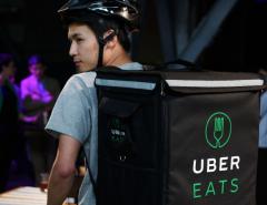 Carrefour объединился с Uber Eats для доставки еды