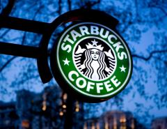 Starbucks потеряет 3 миллиарда долларов из-за коронавируса