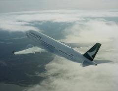 Авиакомпания Cathay Pacific зафиксировала годовой убыток в размере 700 млн долларов