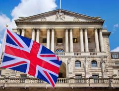Банк Англии призывает финансовые организации готовиться к экономическому шторму