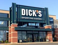 Акции Dick’s Sporting Goods рухнули на фоне неутешительных прогнозов