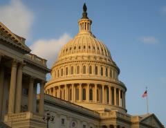 Сенат США одобрил масштабный законопроект Трампа