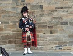 Шотландии присвоен одинаковый с Британией кредитный рейтинг в преддверии продажи «килтов»