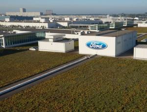 Инвесторы Ford хотят знать, когда автопроизводитель возобновит работу в США