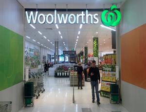 Woolworths Group раздаст акции своим сотрудникам