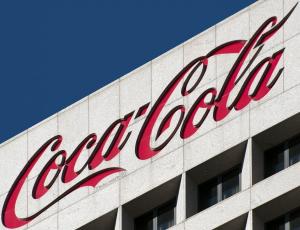 Coca-Cola повысила годовой прогноз, поскольку прибыль превзошла ожидания