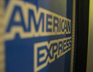 Прибыль American Express пострадала из-за наращивания резервов