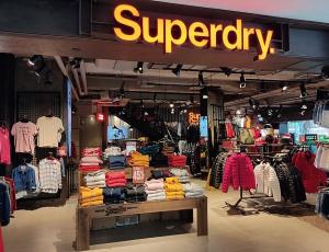 Superdry ожидает небольшого роста выручки после сообщения о годовых убытках