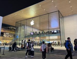 Продажи iPhone в Китае выросли на 40% в мае благодаря агрессивным скидкам