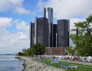 General Motors отказалась от прогноза, несмотря на сильные квартальные результаты