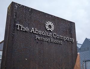 Pernod Ricard сократила годовую выручку, но нарастила прибыль