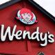 Нельсон Пельтц уходит с поста председателя совета директоров Wendy’s спустя 17 лет