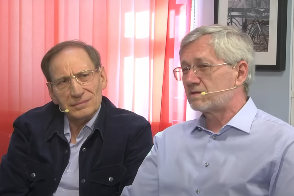 Александр Хандруев, Константин Корищенко